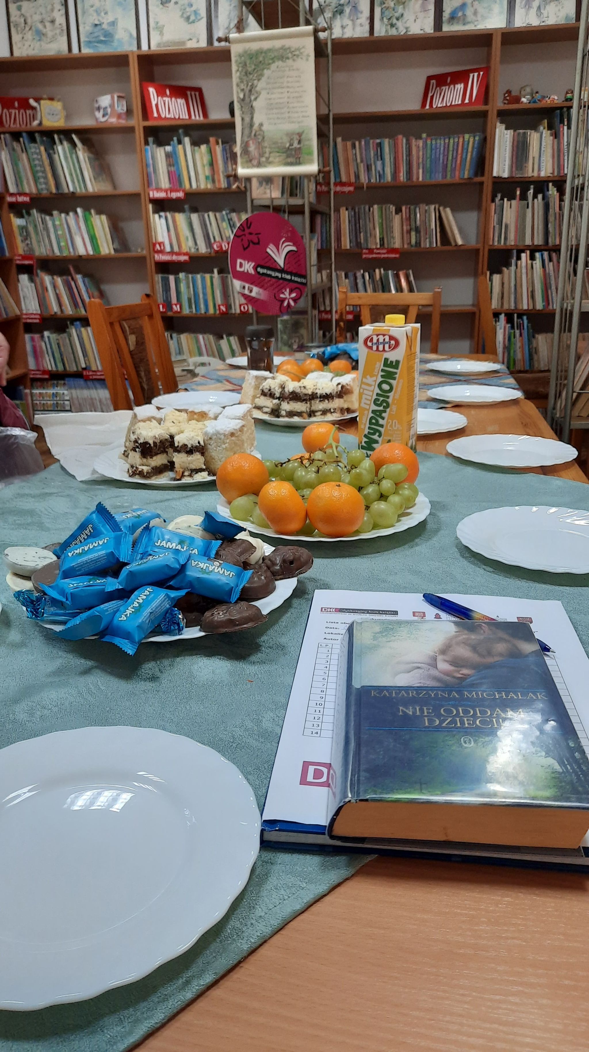 Wrześniowe spotkanie Dyskusyjnego Klubu Książki w Sterławkach Wielkich